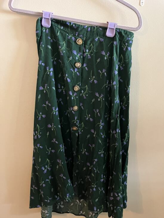 Modcloth Dresses & Skirts - ModCloth X Collectif Skirt Sz US 10 Green Purple Flowers Buttons